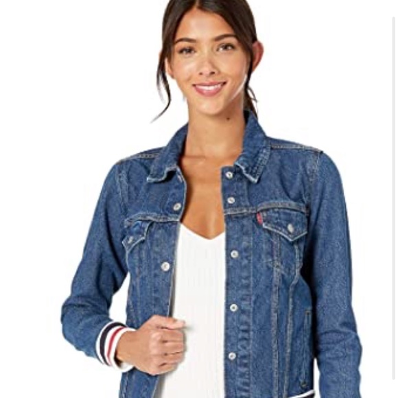 Levi's Jackets & Blazers - Levi Junior Ribbed Trim Trucker Denim jacket NWT